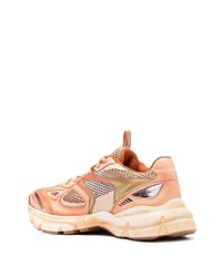 Мужские оранжевые кроссовки от Axel Arigato