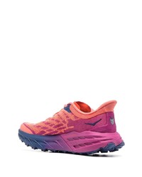 Мужские оранжевые кроссовки от Hoka One One