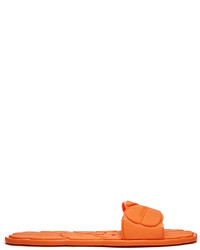 Оранжевые резиновые сандалии на плоской подошве