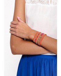 Оранжевый браслет от Vitacci