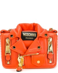 Оранжевый кожаный клатч от Moschino