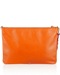 Оранжевый кожаный клатч от Anya Hindmarch