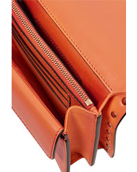 Оранжевый кожаный клатч от Valentino