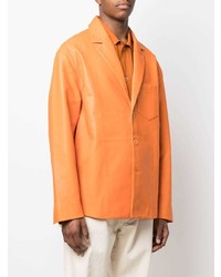 Мужской оранжевый кожаный пиджак от Jacquemus