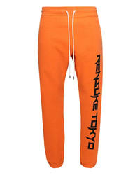 Оранжевый спортивный костюм