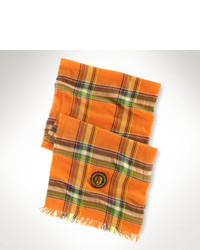 Оранжевый шарф в шотландскую клетку