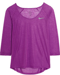 Пурпурная блузка от Nike