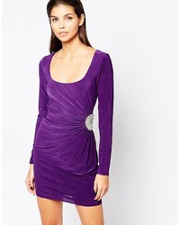 Пурпурное облегающее платье