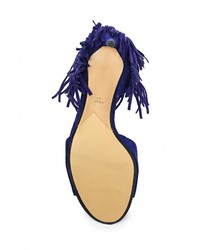 Пурпурные замшевые босоножки на каблуке от Mango