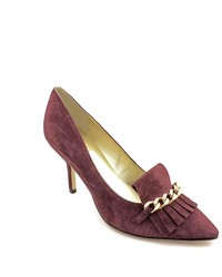 Пурпурные замшевые туфли с украшением