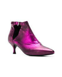 Пурпурные кожаные ботильоны от Strategia