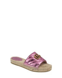 Пурпурные кожаные сандалии на плоской подошве