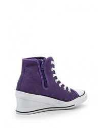 Пурпурные кроссовки на танкетке от Benini