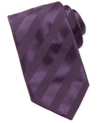 Пурпурный галстук в горизонтальную полоску
