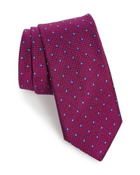 Пурпурный галстук в горошек