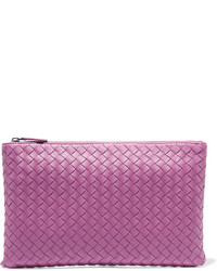 Пурпурный кожаный клатч от Bottega Veneta