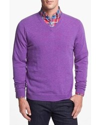 Пурпурный свитер с v-образным вырезом