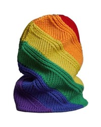Разноцветная вязаная шапка