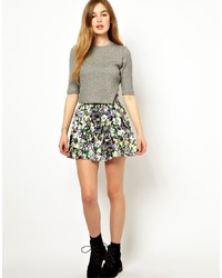 Разноцветная короткая юбка-солнце с цветочным принтом от Poppy Lux