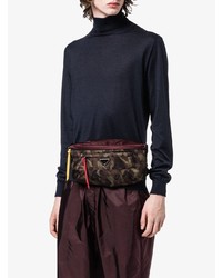 Мужская разноцветная поясная сумка от Prada