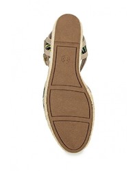 Разноцветные босоножки на танкетке от Jana