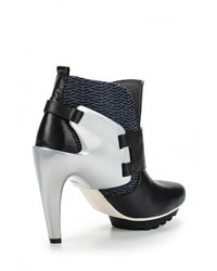 Разноцветные ботильоны от United Nude