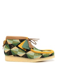 Разноцветные ботинки дезерты из плотной ткани от Clarks