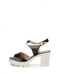 Разноцветные кожаные босоножки на каблуке от Daze