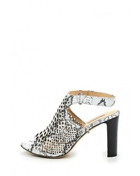 Разноцветные кожаные босоножки на каблуке от Vitacci