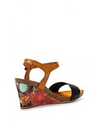 Разноцветные кожаные босоножки на танкетке от El Tempo