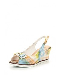 Разноцветные кожаные босоножки на танкетке от Instreet