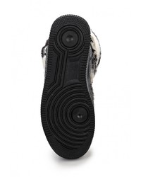 Разноцветные кожаные полусапоги от Kylie