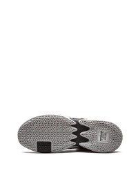 Мужские разноцветные кроссовки от Jordan