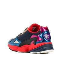 Женские разноцветные кроссовки от adidas