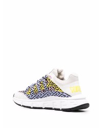 Мужские разноцветные кроссовки от Versace