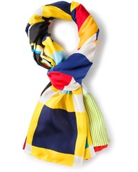 Разноцветный шарф с геометрическим рисунком