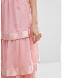 Розовая длинная юбка от PrettyLittleThing