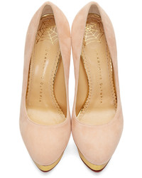 Розовая замшевая обувь от Charlotte Olympia