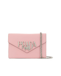 Розовая кожаная сумка через плечо от Prada