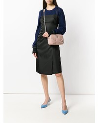 Розовая кожаная сумка через плечо от Prada