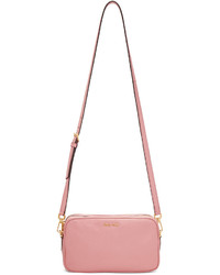 Женская розовая кожаная сумка от Miu Miu
