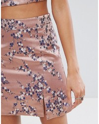 Розовая мини-юбка с цветочным принтом от Glamorous
