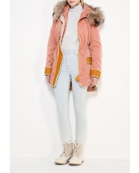 Женская розовая парка от Grafinia