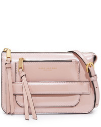 Розовая сумка через плечо от Marc Jacobs