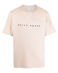 Мужская розовая футболка с круглым вырезом с вышивкой от Daily Paper