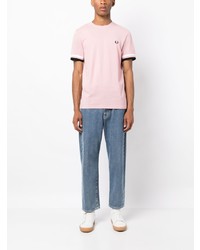 Мужская розовая футболка с круглым вырезом с вышивкой от Fred Perry