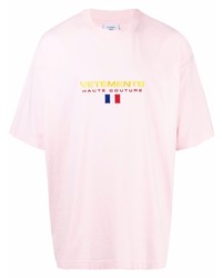 Мужская розовая футболка с круглым вырезом с вышивкой от Vetements