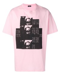 Мужская розовая футболка с круглым вырезом с принтом от Raf Simons