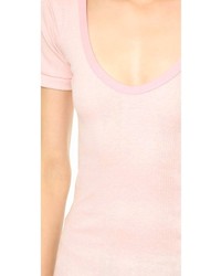 Женская розовая футболка с круглым вырезом от Edith A. Miller