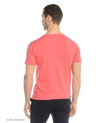 Мужская розовая футболка от Baon